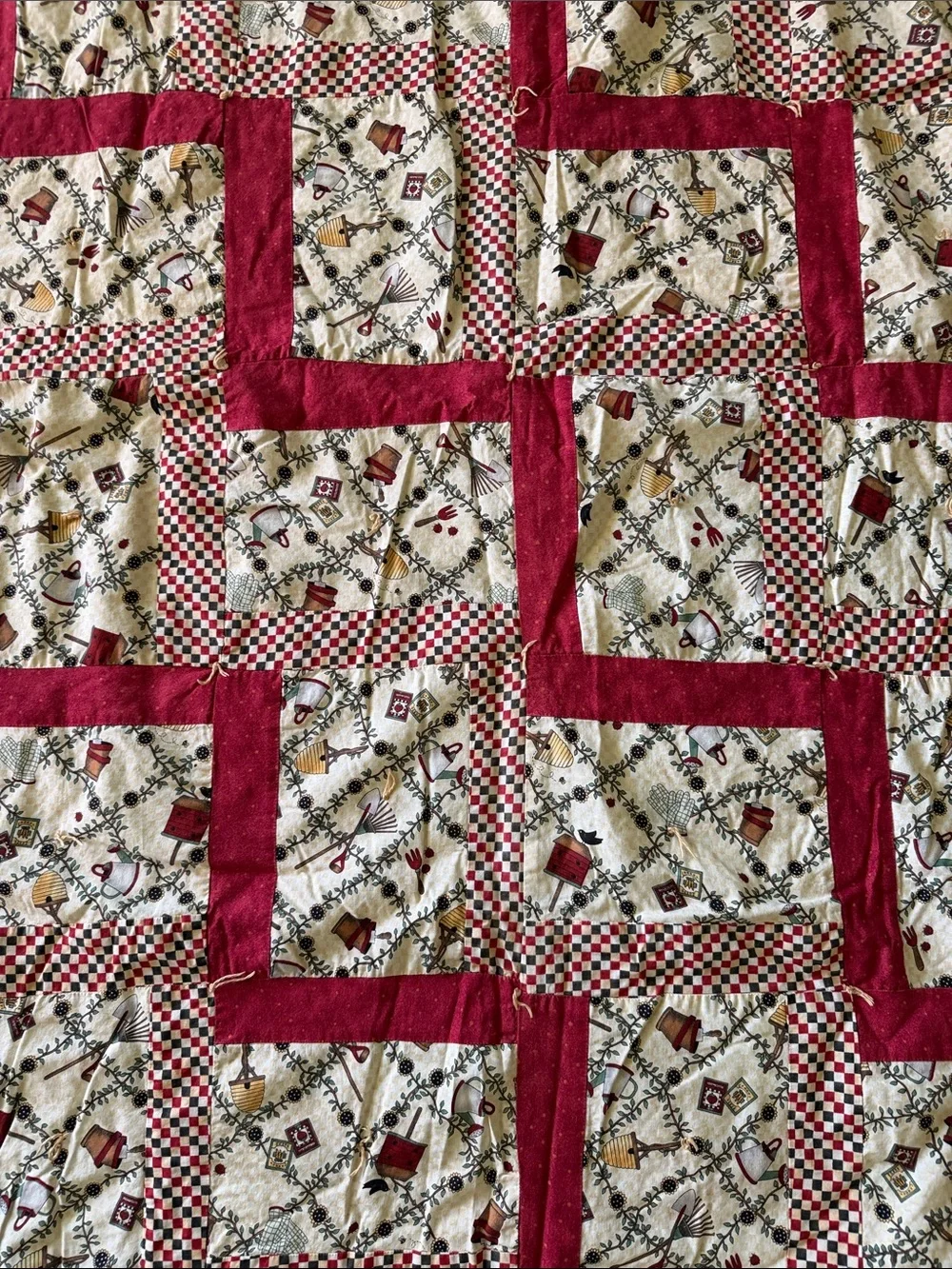 Handmade Red & Cream Patchwork Quilt - Classic Home Bedding